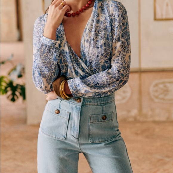 Sezane Abelia Foral Blue Wrap Top in Alacazar - Picture 3 of 8